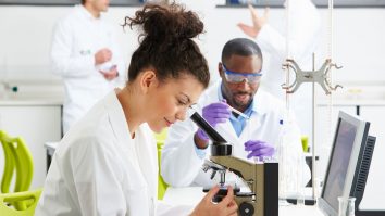 Cercetătorii au creat o „super-moleculă” care lovește simultan două gene ale cancerului