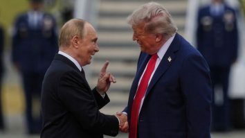 Prima interacțiune dintre Putin și Trump sugera o întâlnire extrem de pozitivă. Summit-ul din Alaska a fost o demonstrație de forțe, dar fără concluzii concrete