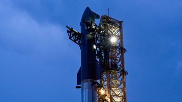 SpaceX a anulat lansarea celei mai mari rachete construite, Starship, cu un sfert de oră înainte de decolare