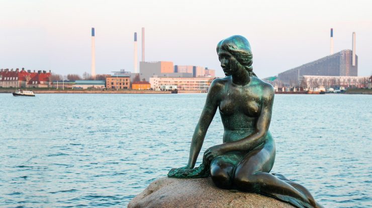 Statuia Marii Sirene din Copenhaga va fi îndepărtată: Localnicii o consideră „urâtă, pornografică, vulgară și nepoetică”
