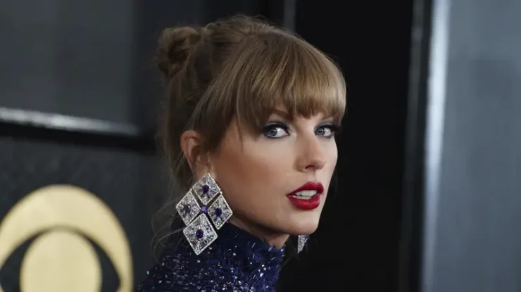 Generatorul video A.I. al lui Elon Musk este acuzat că face „videoclipuri topless complet necenzurate” cu Taylor Swift