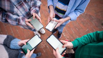 TikTok și Instagram îți țin copiii captivi. Graziella Dan, psiholog: „Oricât am încercat să reducem, să limităm, copiii noștri sunt foarte deștepți. Vor găsi soluții”