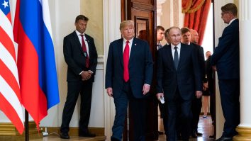 Casa Albă anunță că Trump și Putin se vor întâlni în orașul Anchorage din Alaska: „Vizita Președintelui rus este o onoare”. Zelenski a fost exclus de la Summit