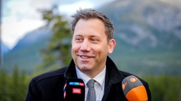 Ministrul german de Finanţe a sosit la Kiev: „Putin nu ar trebui să își facă iluzii că sprijinul Germaniei pentru Ucraina s-ar putea prăbuși”