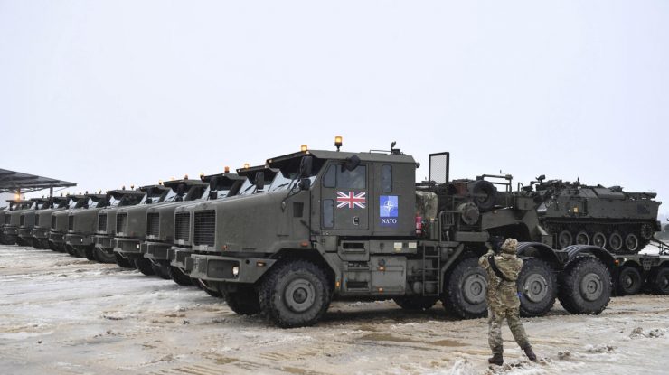 Fostul șef al NATO, George Robertson, avertizează: „Creșterea bugetului apărării va fi dureroasă și dificilă pentru Marea Britanie”