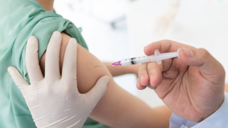 România ocupă ultimul loc la vaccinarea anti-rujeolă, în Spațiul Economic European. Din iunie 2024 până în mai 2025, a înregistrat opt decese