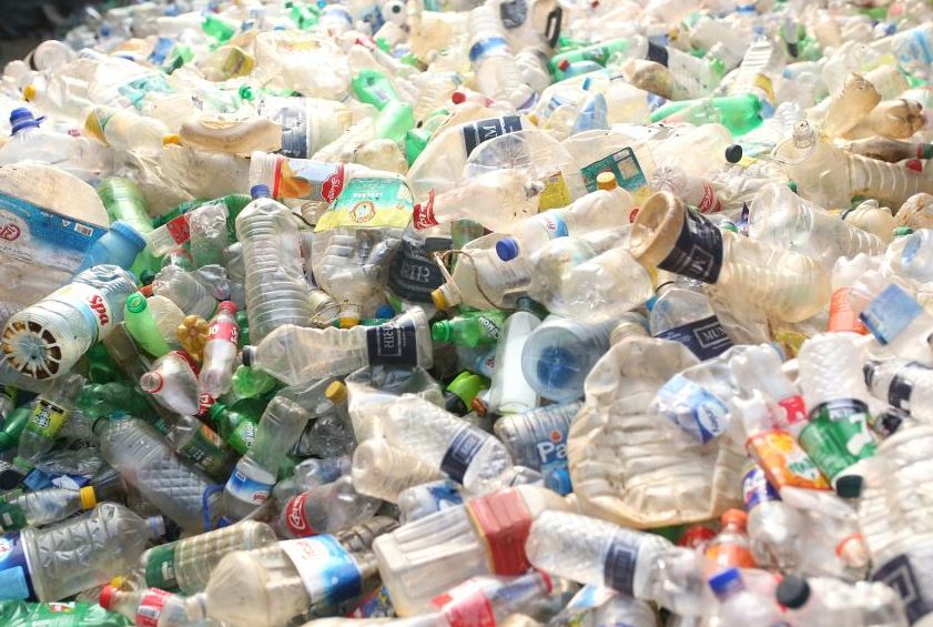 Negocierile pentru primul tratat mondial împotriva poluării cu plastic de la Geneva s-au încheiat fără un acord