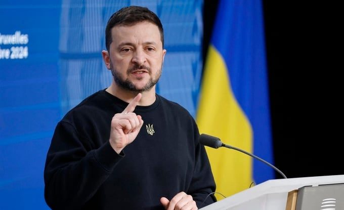 Zelenski a discutat cu Trump înainte de vizita lui Witkoff în Rusia. Putin mai are 2 zile la dispoziție pentru a ajunge la pace cu Ucraina