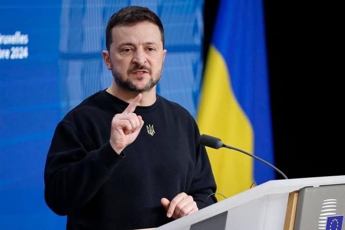 Zelenski a discutat cu Trump înainte de vizita lui Witkoff în Rusia. Putin mai are 2 zile la dispoziție pentru a ajunge la pace cu Ucraina