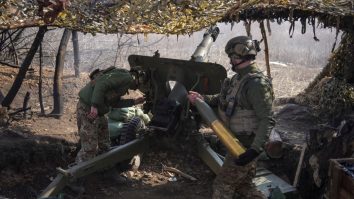 Statele Unite reiau livrările de arme către Ucraina prin intermediul aliaților NATO