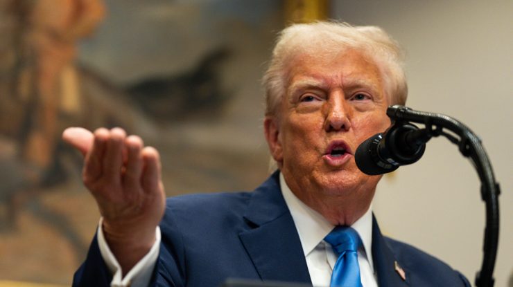 Donald Trump spune că paracetamolul ar putea crește riscul de autism: „Femeile însărcinate ar trebui să limiteze folosirea Tylenol.” Ce spun specialiștii