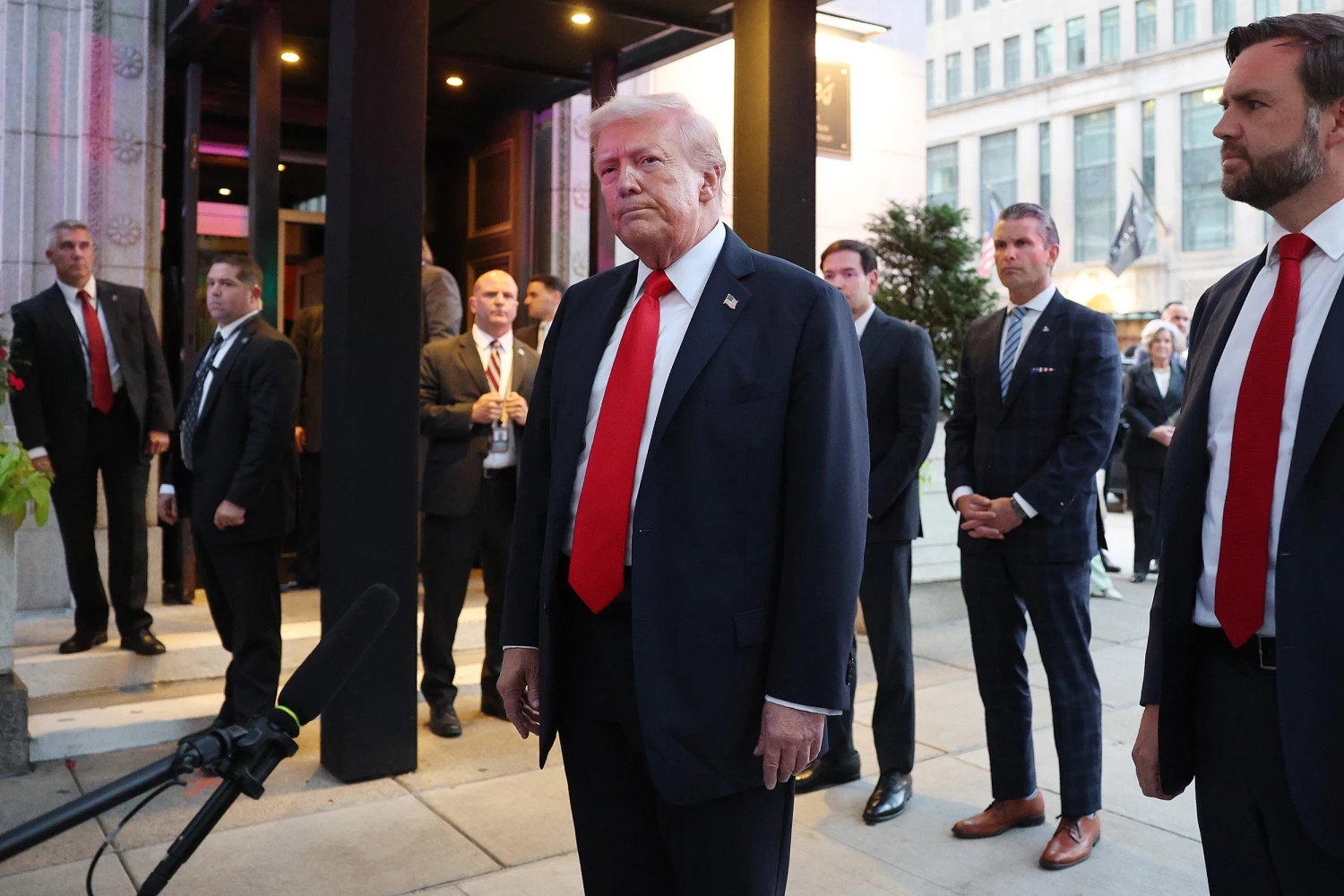 Trump afirmă că este „foarte nemulțumit” de atacul Israelului asupra oficialilor Hamas : „Nu sunt încântat de asta”