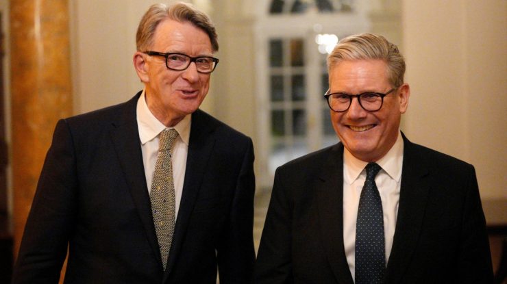 Premierul Keir Starmer își exprimă încrederea în Lord Peter Mandelson, în ciuda controversei privind legătura acestuia cu finanțatorul condamnat Jeffrey Epstein
