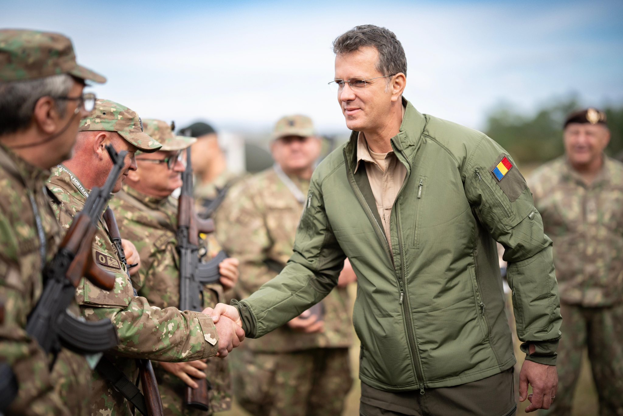 Moșteanu, după ședința CSAT: „În cazul dronelor, linia de comandă pentru doborâre aparține comandantului misiunii” 