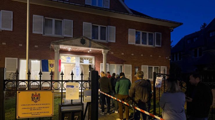 O amenințare cu bombă a avut loc în Ziua Alegerilor: Ambasada Moldovei de la Bruxelles a fost evacuată