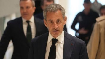 Nicolas Sarkozy a fost condamnat la 5 ani de închisoare. A fost găsit vinovat de conspirație criminală în dosarul privind finanțarea libiană a campaniei din 2007