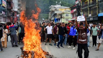 Preşedintele din Nepal a dizolvat Parlamentul şi a anunţat alegeri legislative pentru 5 martie