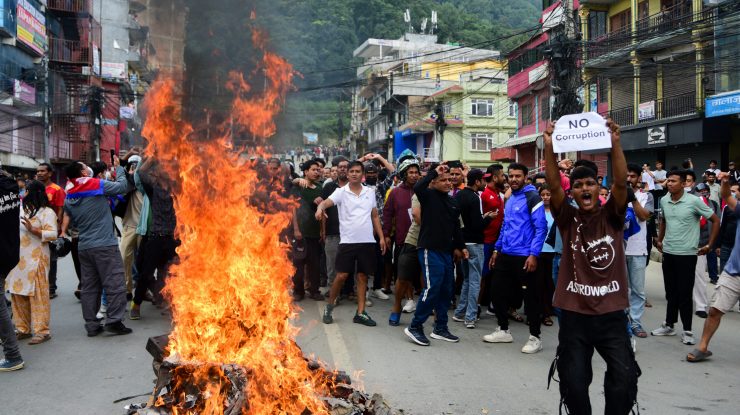 Preşedintele din Nepal a dizolvat Parlamentul şi a anunţat alegeri legislative pentru 5 martie