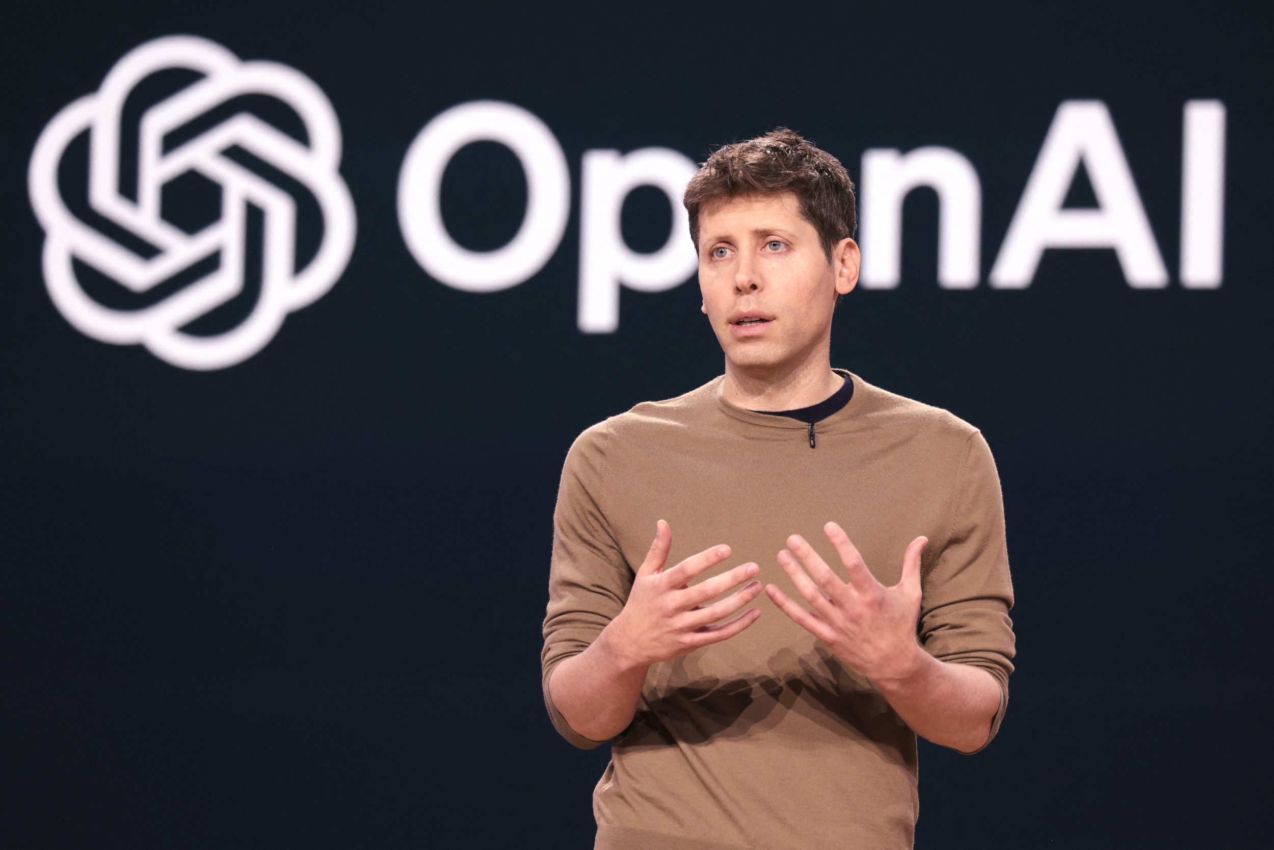 OpenAI construiește cinci centre de date A.I. în SUA prin Stargate. Compania colaborează cu Oracle și SoftBank pentru extinderea infrastructurii