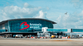 Atacul cibernetic de vineri asupra Aeroportului din Bruxelles afectează pasagerii și astăzi. 44 de zboruri au fost anulate