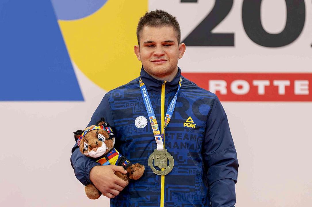 Alex Bologa obține Medalia de Aur la Campionatul European de Judo, categoria nevăzători