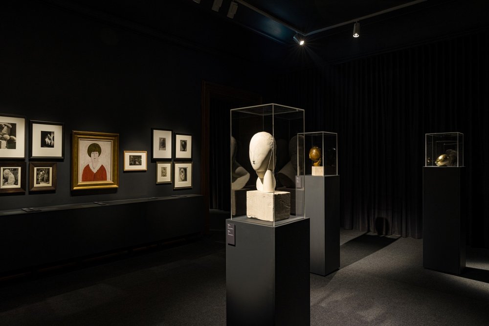 H'ART Museum din Amsterdam deschide prima expoziție dedicată lui Constantin Brâncuși în Olanda. Peste 30 de lucrări originale sunt expuse