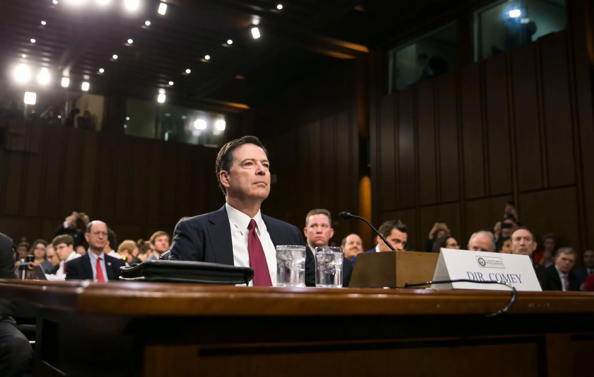 Fostul director FBI, James Comey, e pus sub acuzare pentru declarații false și obstrucționarea justiției în mărturia din 2020 în fața Congresului