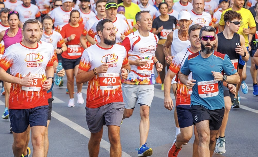 Peste 2.500 de oameni au participat la Crosul Arenelor. Theodor Manolache, organizator: „Vrem să ajungem curând la peste 3.000-4.000 de alergători”