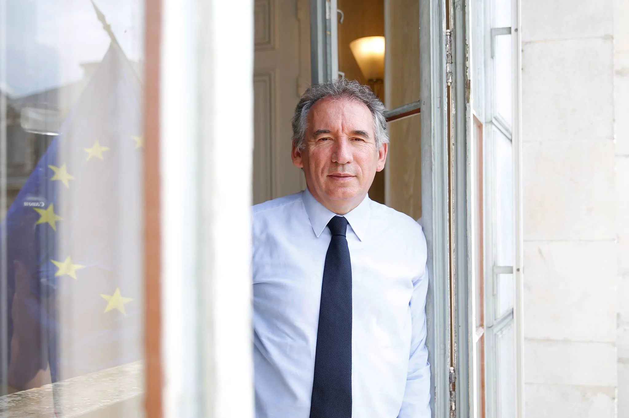 Prim-ministrul François Bayrou se confruntă cu o înfrângere aproape sigură în votul de încredere. Guvernul Franței ar putea cădea