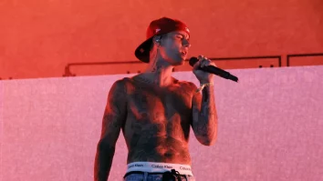 Justin Bieber a lansat un nou album, numit „Swag II”. Fanii pot asculta 23 de piese noi