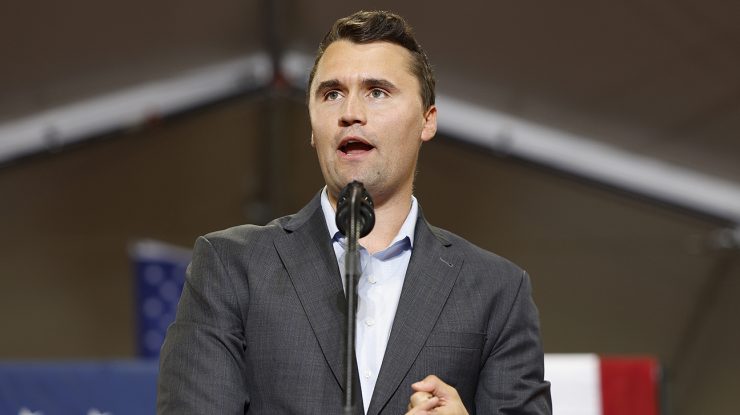 Trump anunță moartea lui Charlie Kirk, după atacul armat din Utah: „Era iubit și admirat de toți”