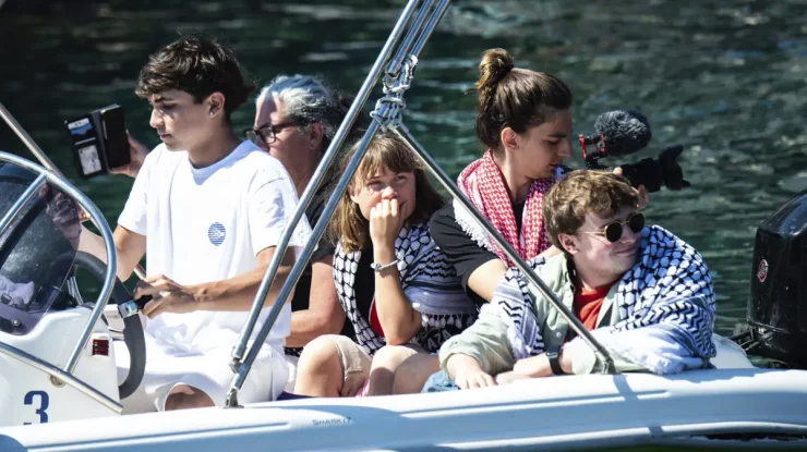 Autoritățile din Tunisia au negat atacul cu dronă asupra unei nave cu ajutoare a Gretei Thunberg. Explozia a venit din interior