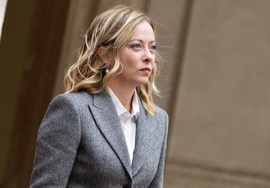 Italia devine prima țară din UE care reglementează complet Inteligența Artificială. Folosirea A.I. pentru deepfake-uri sau fraude va fi pedepsită cu închisoare