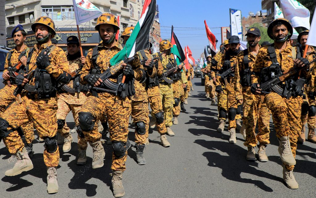 Rebelii Houthi au percheziționat birourile agențiilor ONU pentru alimente, sănătate și copii din Sanaa. 11 angajați au fost reținuți