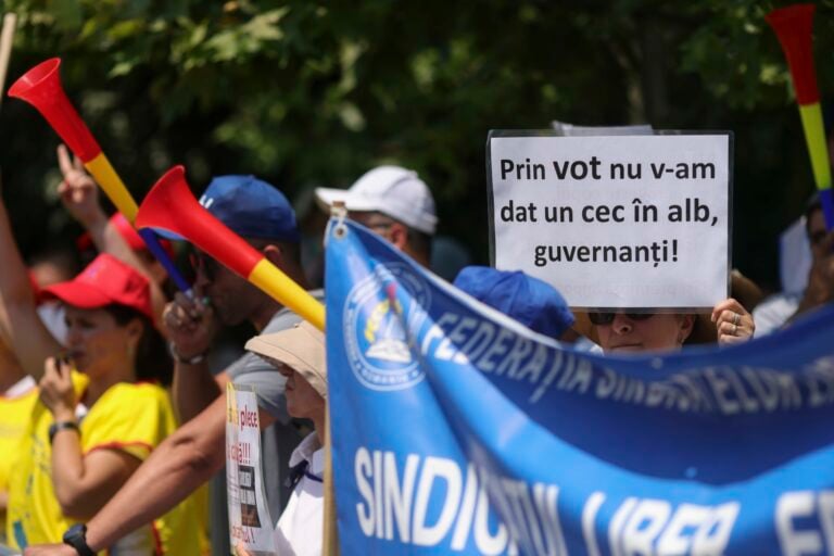 Sindicaliştii din Educaţie lansează un avertisment public pentru directorii și inspectorii şcolari: „Să nu-i opriţi pe colegii care vor să-şi exprime în mod democratic problemele”