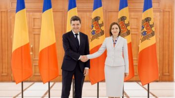 Sondaj: Românii au cea mai mare încredere în Maia Sandu și NATO. Nu sunt mulțumiți de politica externă a lui Nicușor Dan