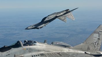 Polonia și NATO au mobilizat avioane pentru a răspunde atacurilor Rusiei asupra Ucrainei. Spațiul aerian polonez a fost închis temporar