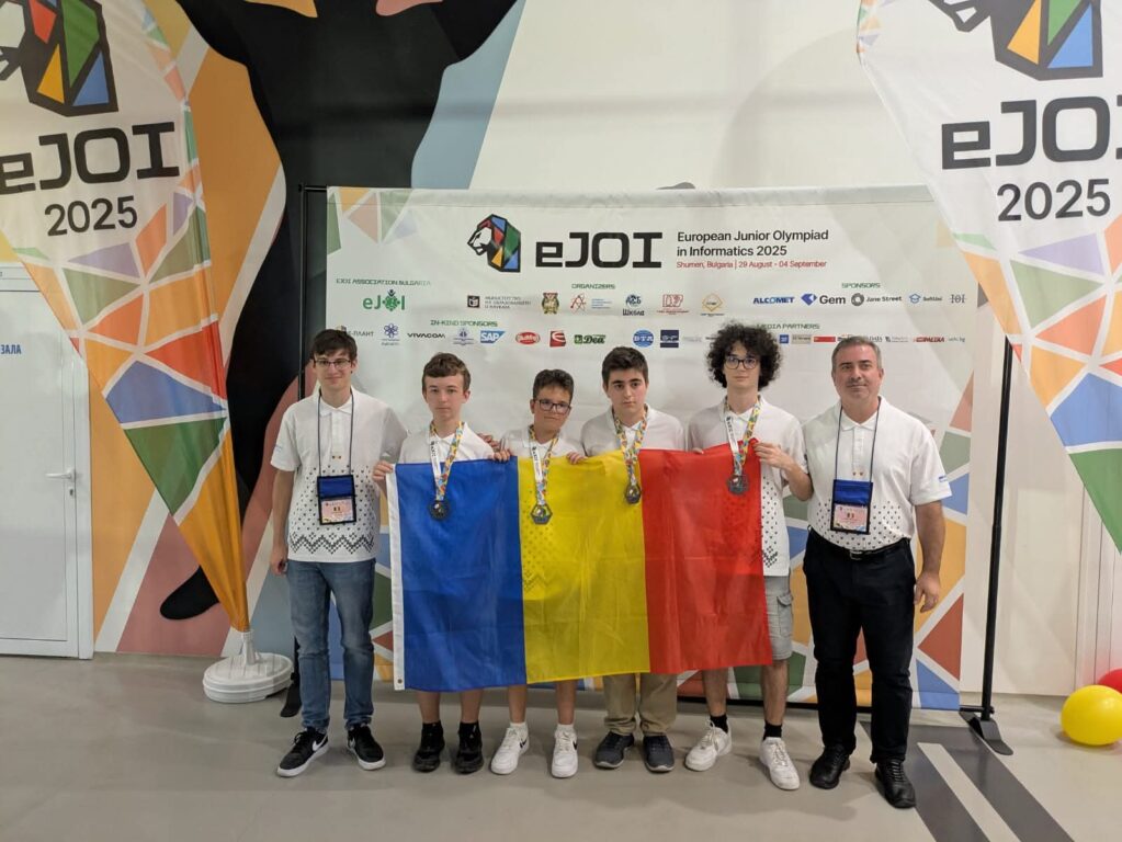 România câștigă 4 medalii de argint la Olimpiada Europeană de Informatică pentru Juniori. Boeriu Andrei, medaliat: „Cele mai multe emoții au fost înainte de probe, fiindcă reprezentam România”