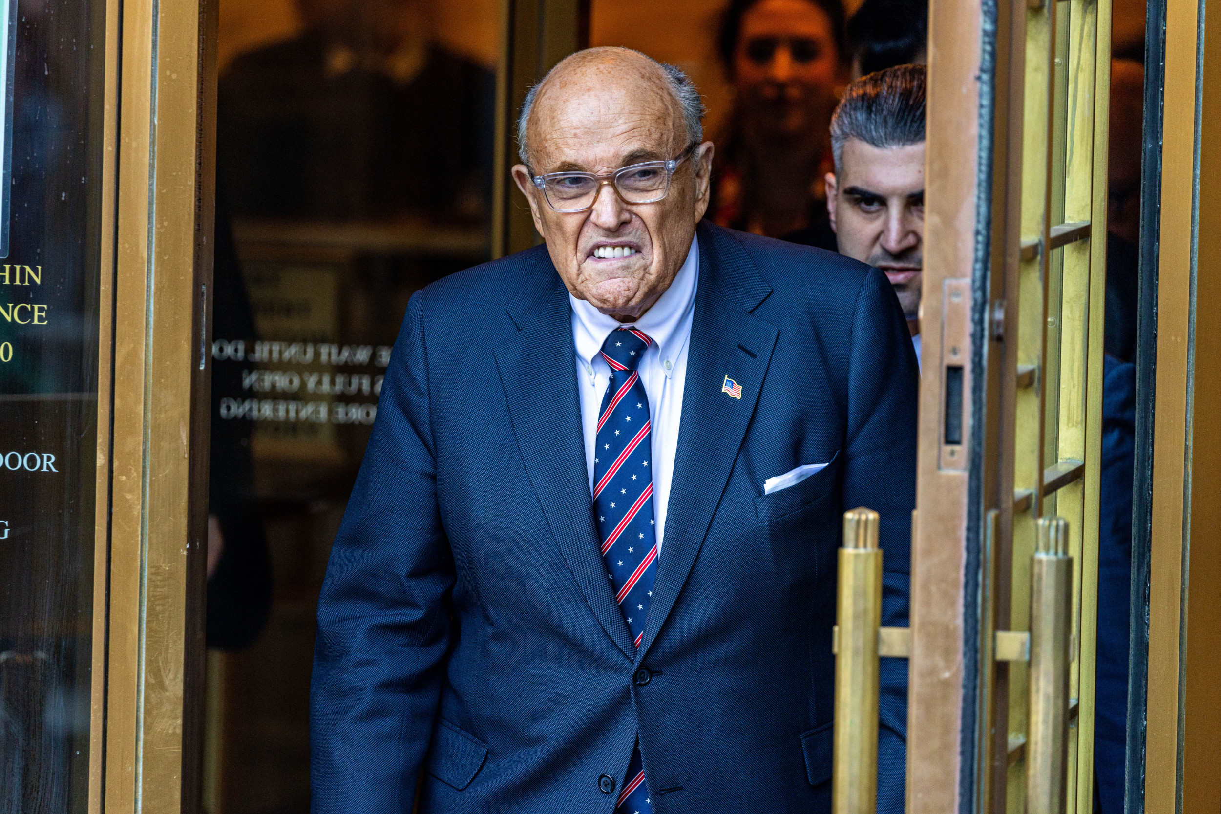 Rudy Giuliani, fostul primar al New York-ului, în vârstă de 81 de ani, a fost rănit într-un accident de mașină în New Hampshire
