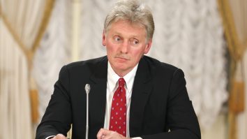 Rusia neagă implicarea în alegerile din România. Peskov: „E un caz similar cu cel din SUA, la alegerile din 2016”