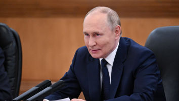 Putin trage de timp și îl cheamă pe Zelenski să negocieze la Moscova, în timp ce pierderile militare cresc alarmant