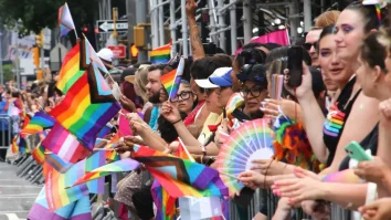 Politicienii din cel puțin 51 de țări au folosit retorica anti-LGBTQ+ în timpul alegerilor. Retorica homofobă a devenit strategie electorală