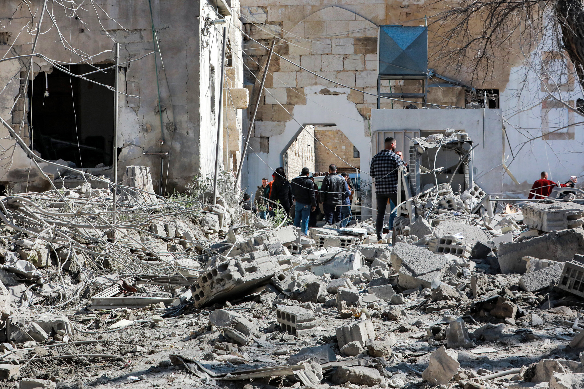 Israelul a efectuat atacuri aeriene în centrul și vestul Siriei