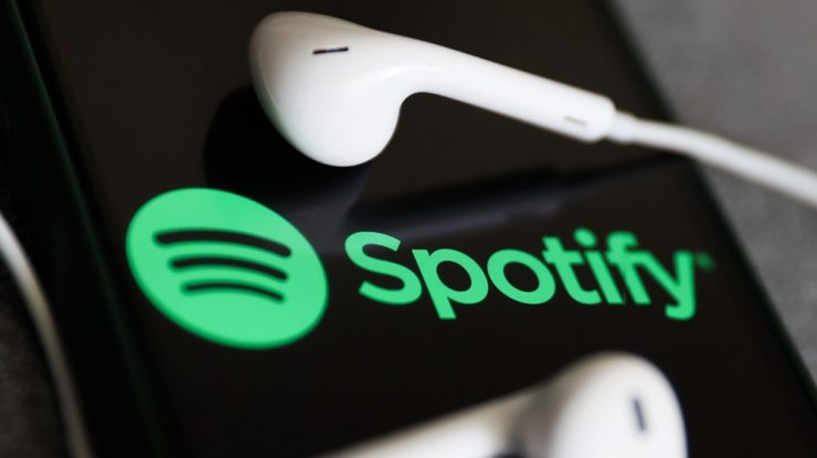 Spotify anunță noi măsuri de protecție împotriva abuzurilor AI. Aplicația a eliminat peste 75 de milioane de piese „spam”