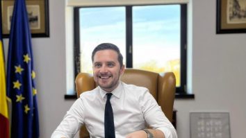 Primarul general interimar, Stelian Bujduveanu, susţine că angajaţii din Primăria Capitalei au cele mai mari salarii din administraţia publică locală