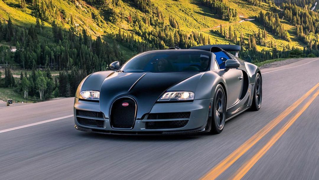 Producătorul Bugatti atinge o nouă bornă. Unul dintre cele mai cunoscute hypercar-uri ale sale, Veyron, sărbătorește 20 de ani de existență