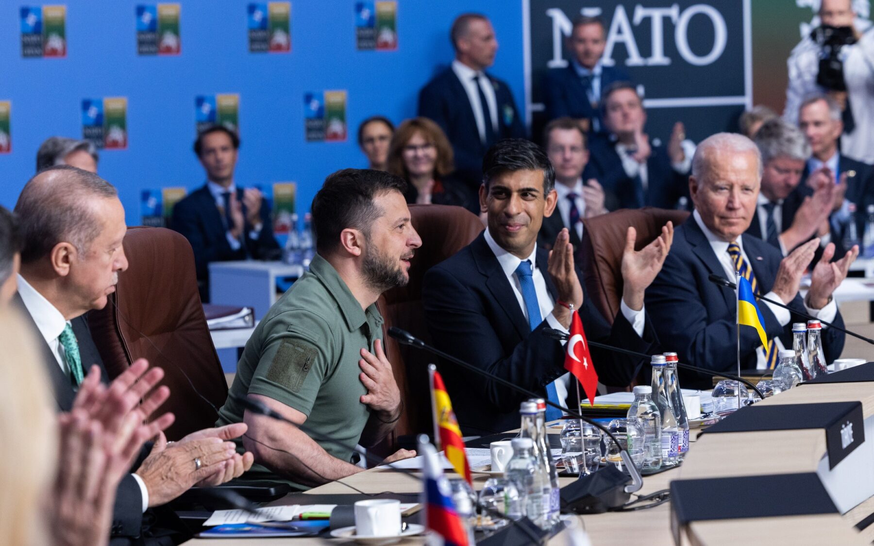 Zelenski afirmă că aproape 60% din armele Ucrainei sunt produse pe plan intern