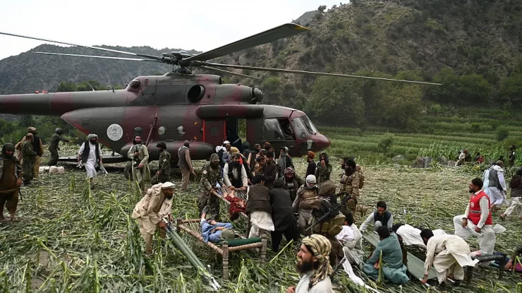 Talibanii cer sprijin internațional. Cutremurul din Afghanistan a ucis peste 1.400 de persoane și a distrus sate întregi