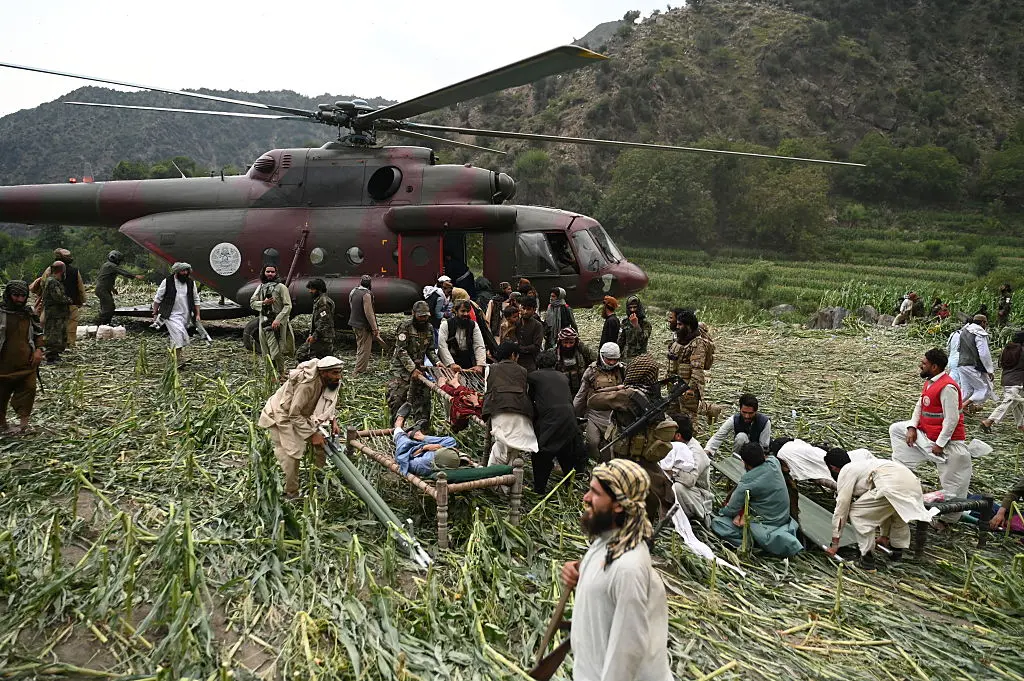 Talibanii cer sprijin internațional. Cutremurul din Afghanistan a ucis peste 1.400 de persoane și a distrus sate întregi