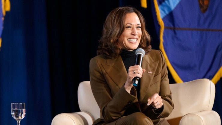 Cartea de memorii a Kamalei Harris, „107 Zile”, stârnește dezbateri în SUA. Harris face dezvăluiri despre Joe Biden, Joe Rogan și Nancy Pelosi